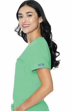 Med Couture Women's Zip Pocket Scrub Top -clothings shop 3 pe 8482 650