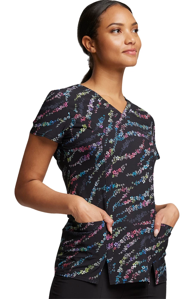 Dickies Women's V-Neck Blooming Wild Print Scrub Top 6 Dickies Women's V-Neck Blooming Wild Print Scrub Top - Image 4